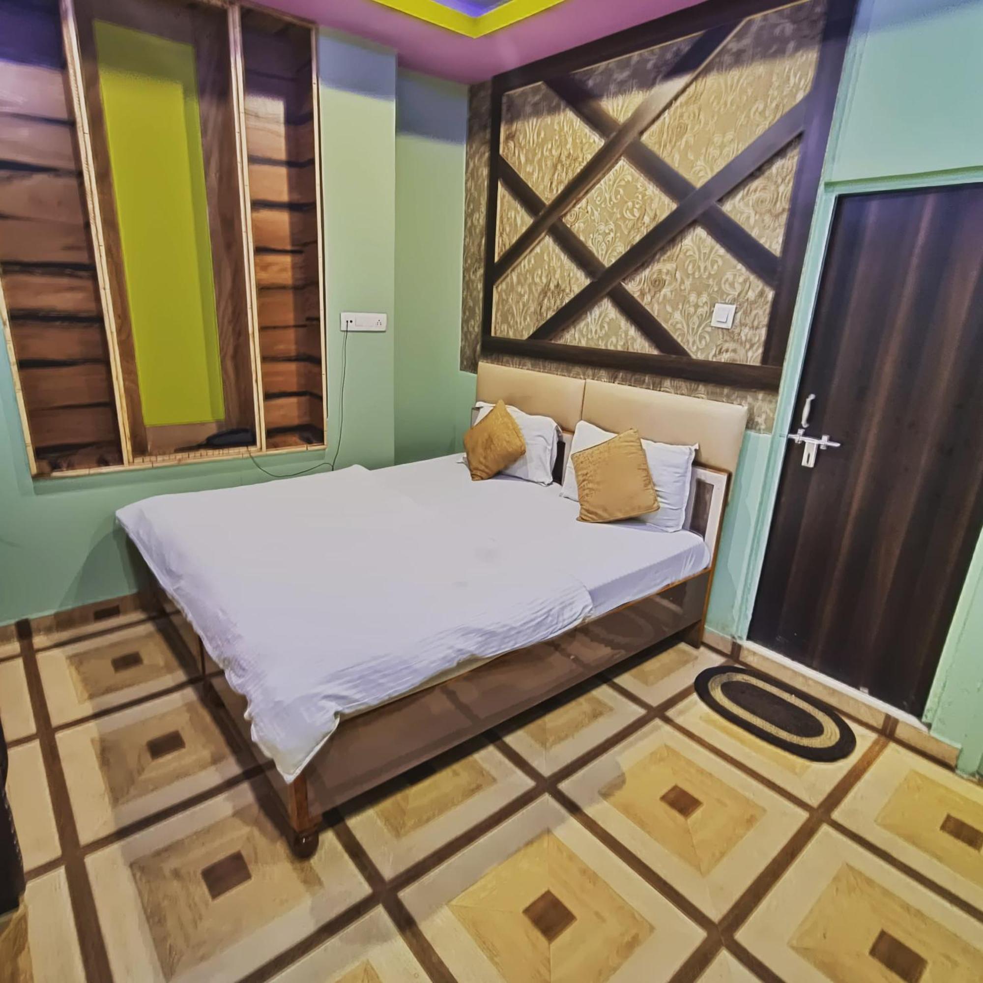 Hotel Picasso Varanasi Prime Location Ngoại thất bức ảnh