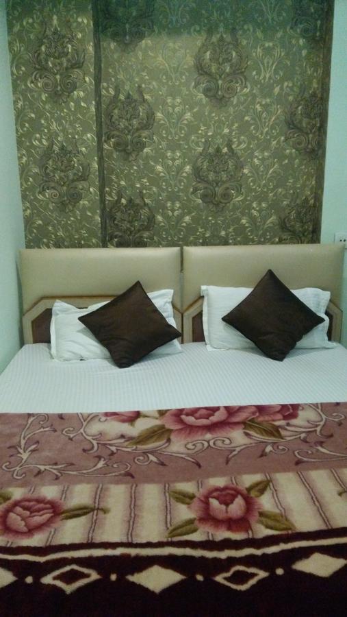 Hotel Picasso Varanasi Prime Location Ngoại thất bức ảnh