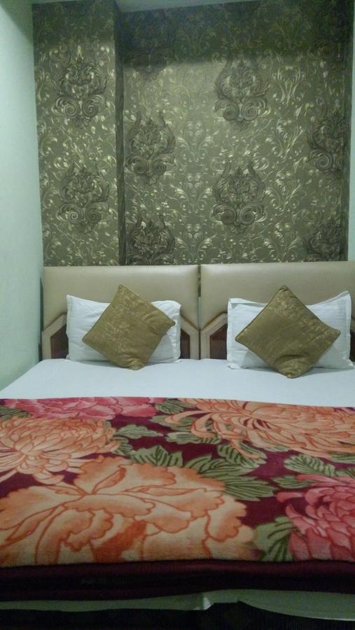 Hotel Picasso Varanasi Prime Location Ngoại thất bức ảnh